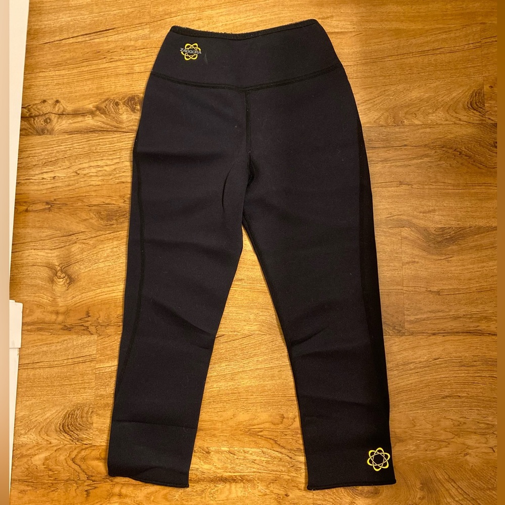 Zaggora Hot Pants - Neoprene Sweat/Anti-Cellulite Compression Work Out Leggings